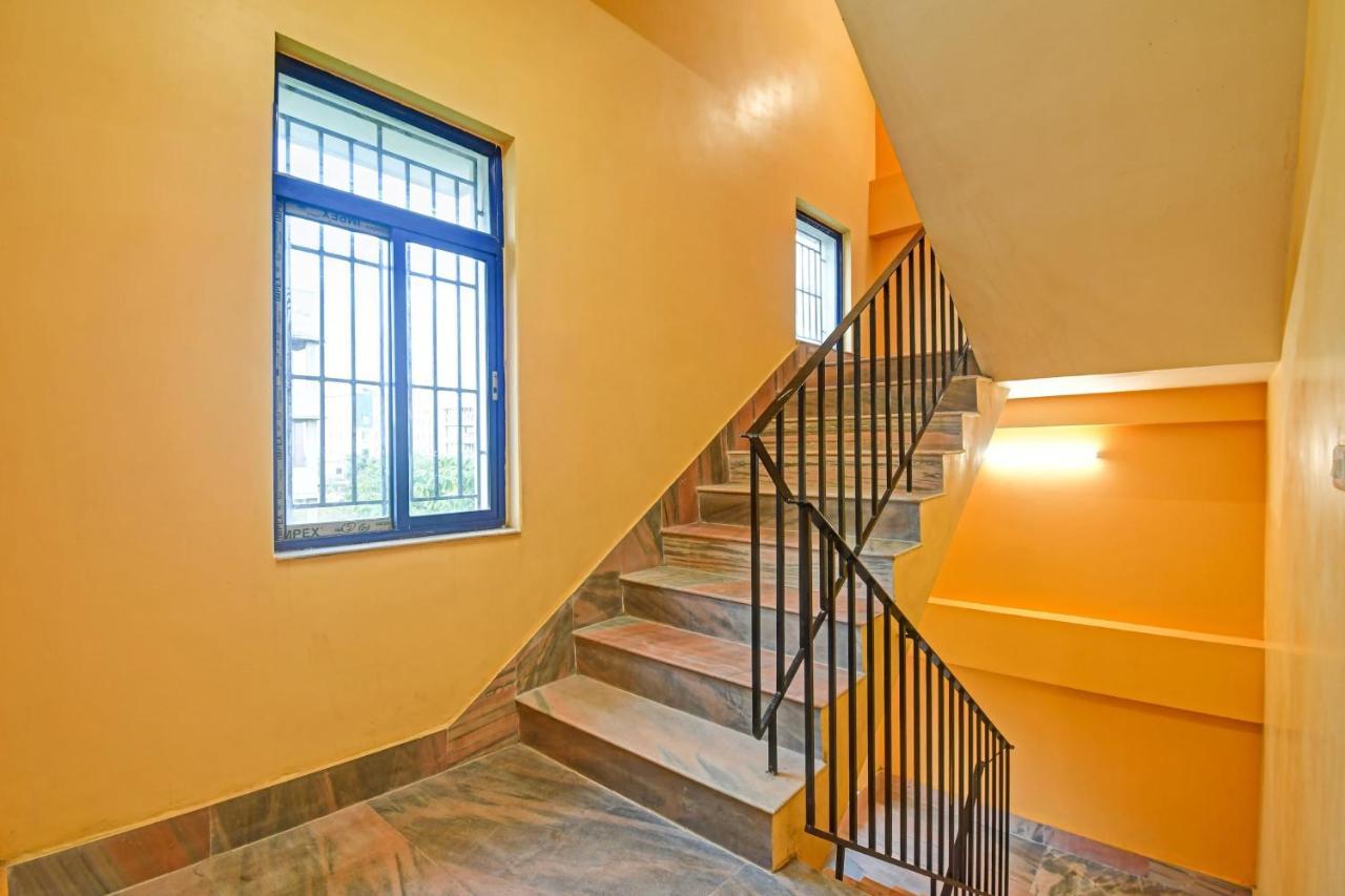 Oyo Flagship 84655 S S Guest House Kolkata Exterior photo