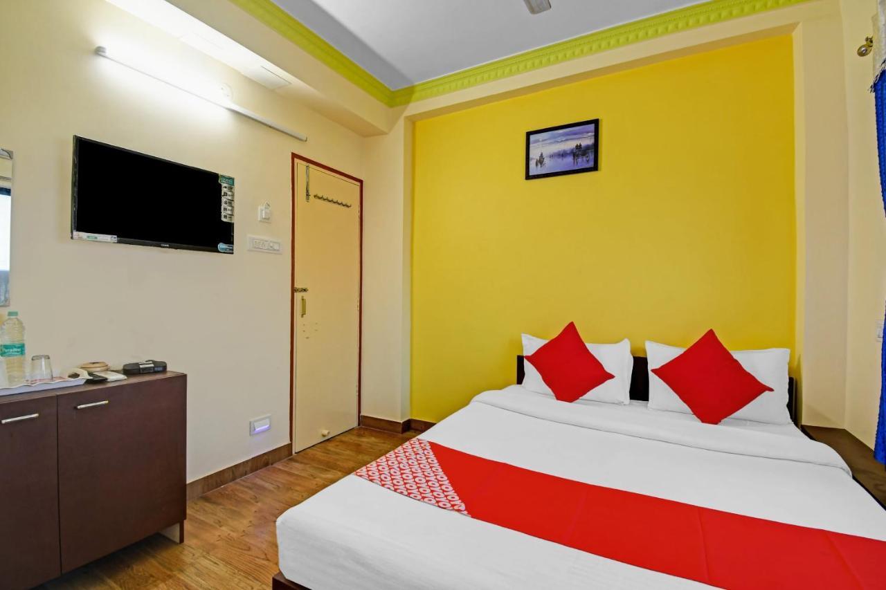 Oyo Flagship 84655 S S Guest House Kolkata Exterior photo